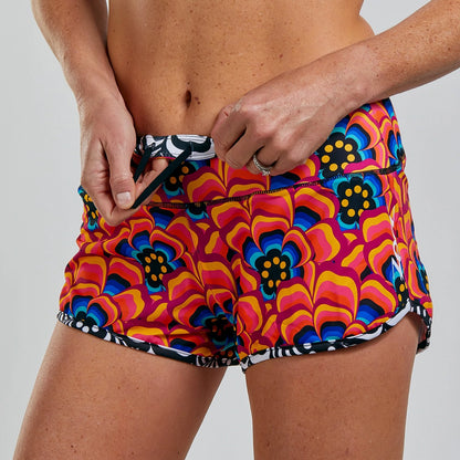 מכנס ריצה נשים ZOOT LTD RUN 3" SHORT TRI LOVE
