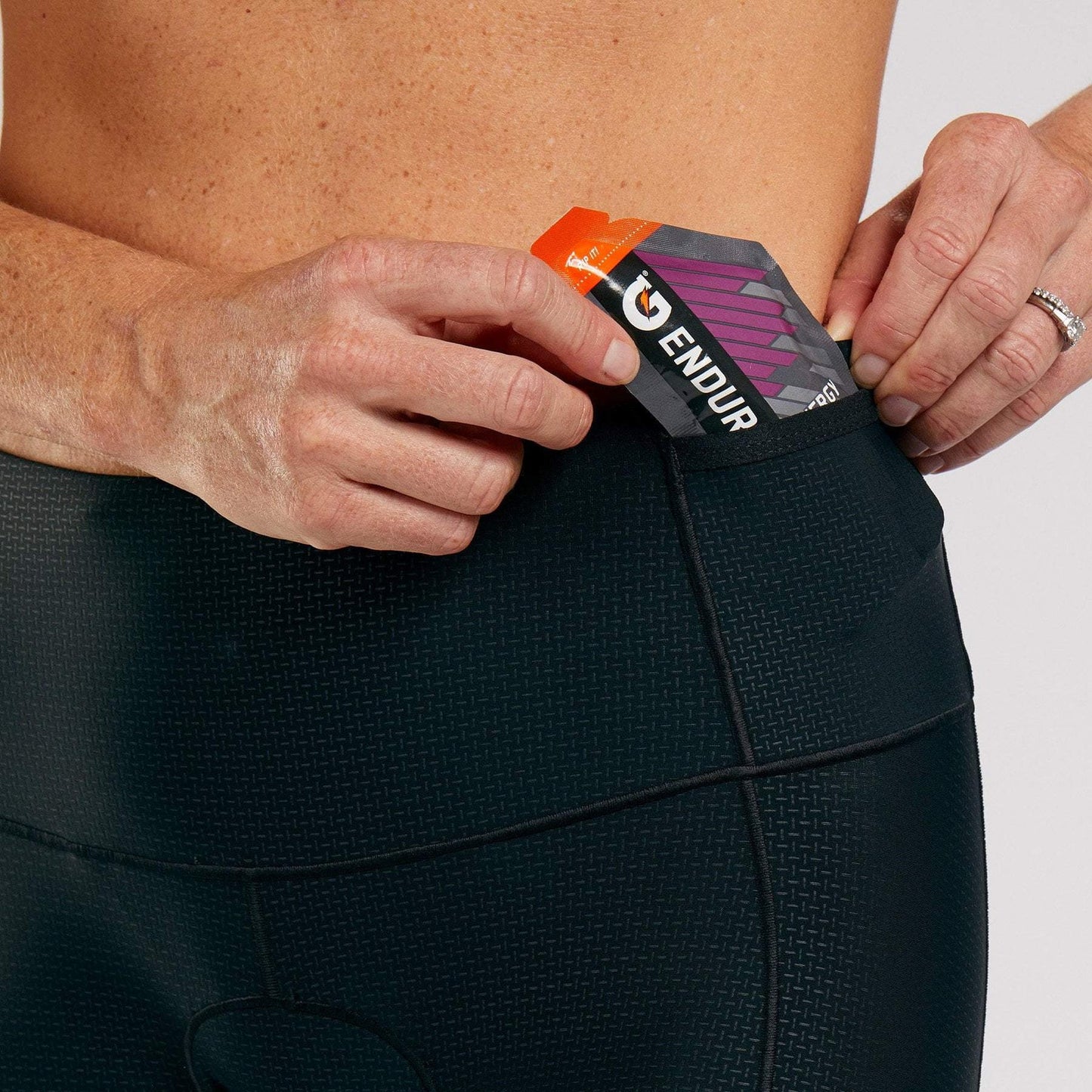 מכנס טריאתלון נשים WOMENS ELITE TRI 6" SHORT - ELITE